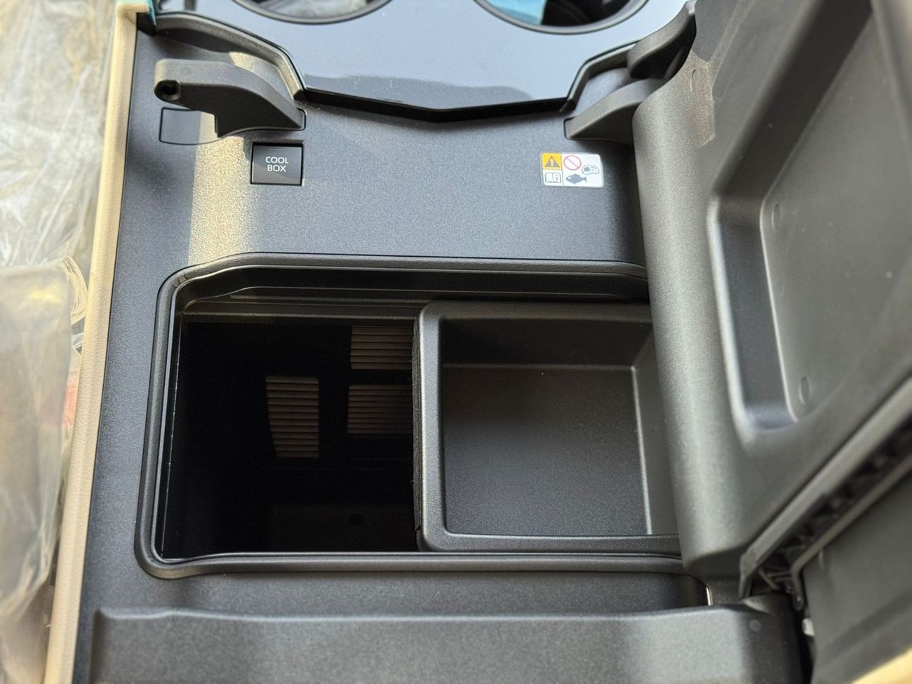 Toyota Land Cruiser GXR 3.5L oyota Land Cruiser GXR 2025 – Twin Turbo – GCC Specs – Brand New