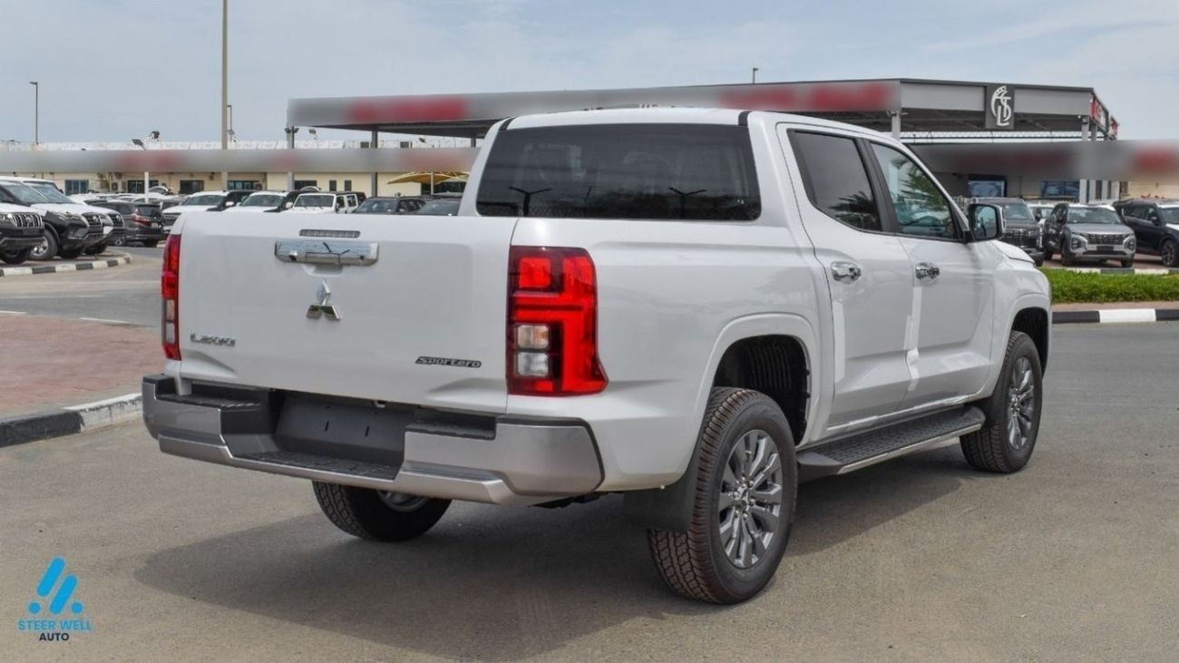 Mitsubishi L200 Triton Sportero / FIRST SHOWROOM TO HAVE THE NEW SHAPE 2024 / AT 4x4 DSL - for Export Only