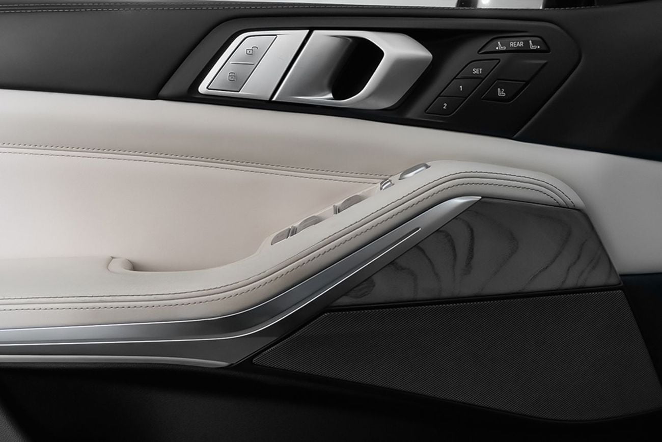 BMW X7 40i 3.0L 40i M-Sport 3.0L