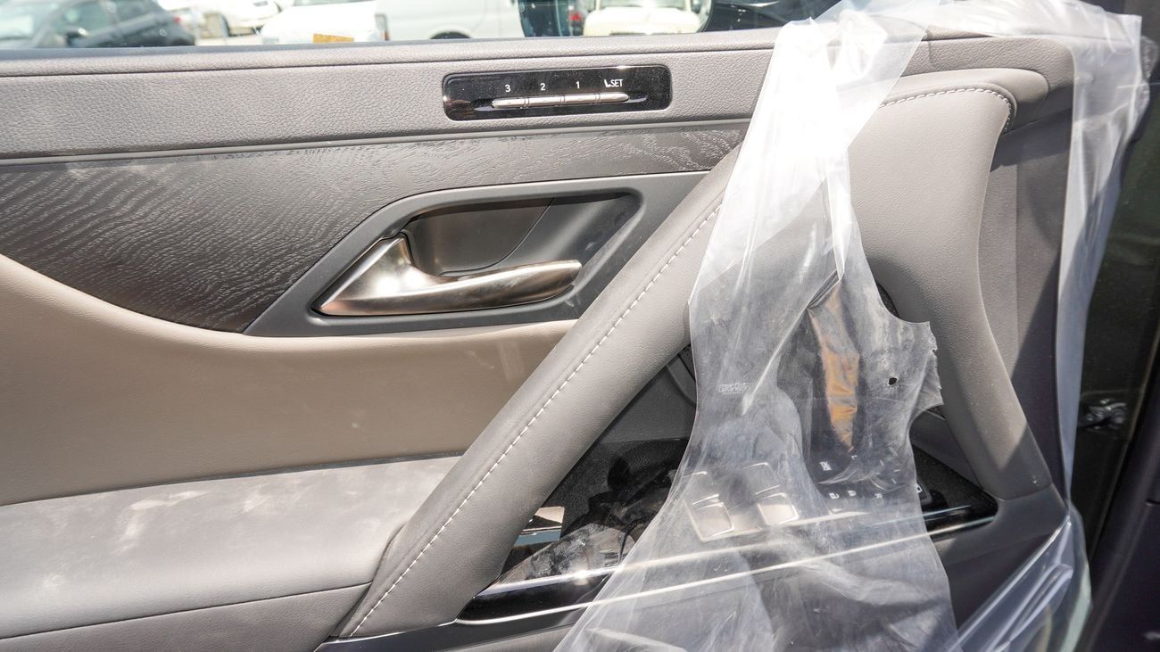 Lexus LX 600 3.5L V6