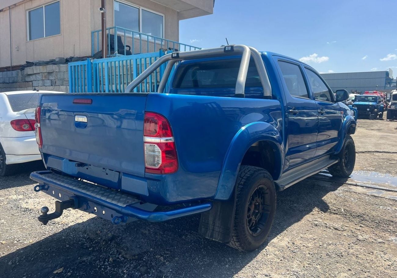 تويوتا هيلوكس RIGHT HAND DRIVE ONLY FOR EXPORT 3.0 LITER