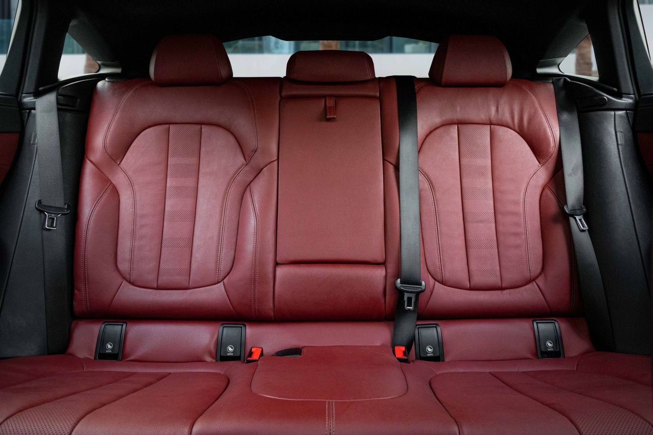 BMW X5 X6 xDrive40i M | 3,428 P.M | 0% Downpayment | WELL MAINTAINED