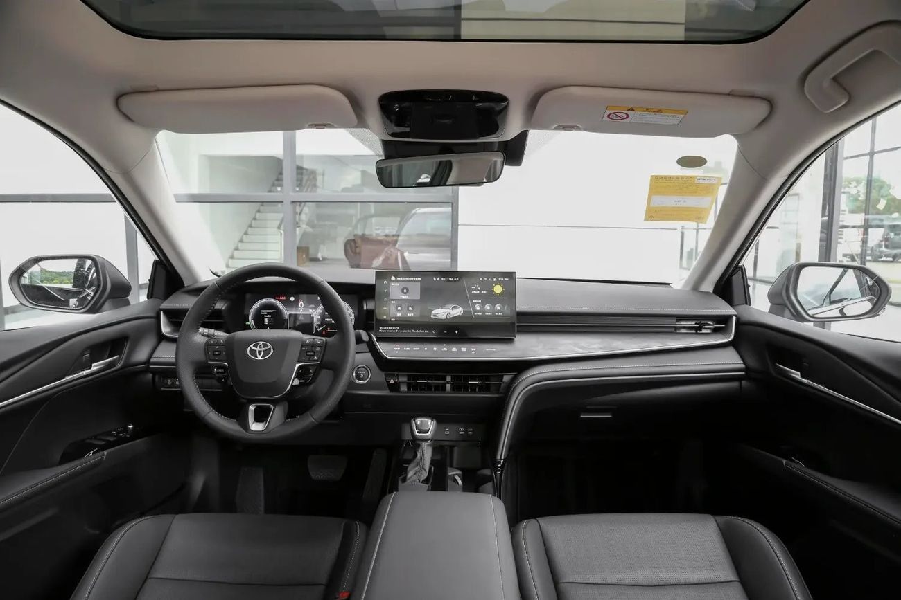 Toyota Camry 2.5HG Hybrid Chinese Specs Export Price Can Be Register in UAE