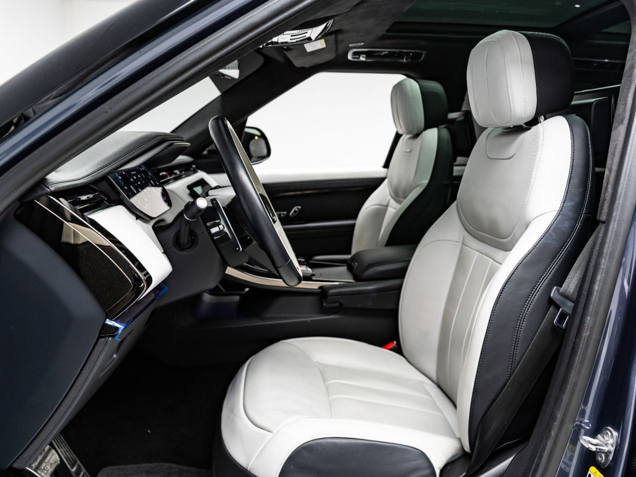 Land Rover Range Rover Sport S P530 4.4L 2023 Range Rover Sport P530, 2029 Land Rover Warranty, GCC