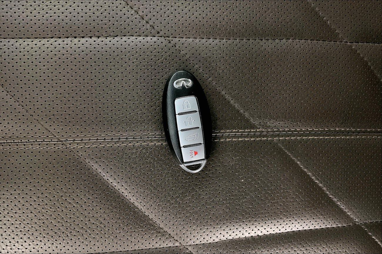 إنفينيتي QX70 Luxury / Luxe Sensory | شامل الضمان | 0 ﺪﻔﻋﺓ ﺃﻮﻟﻯ