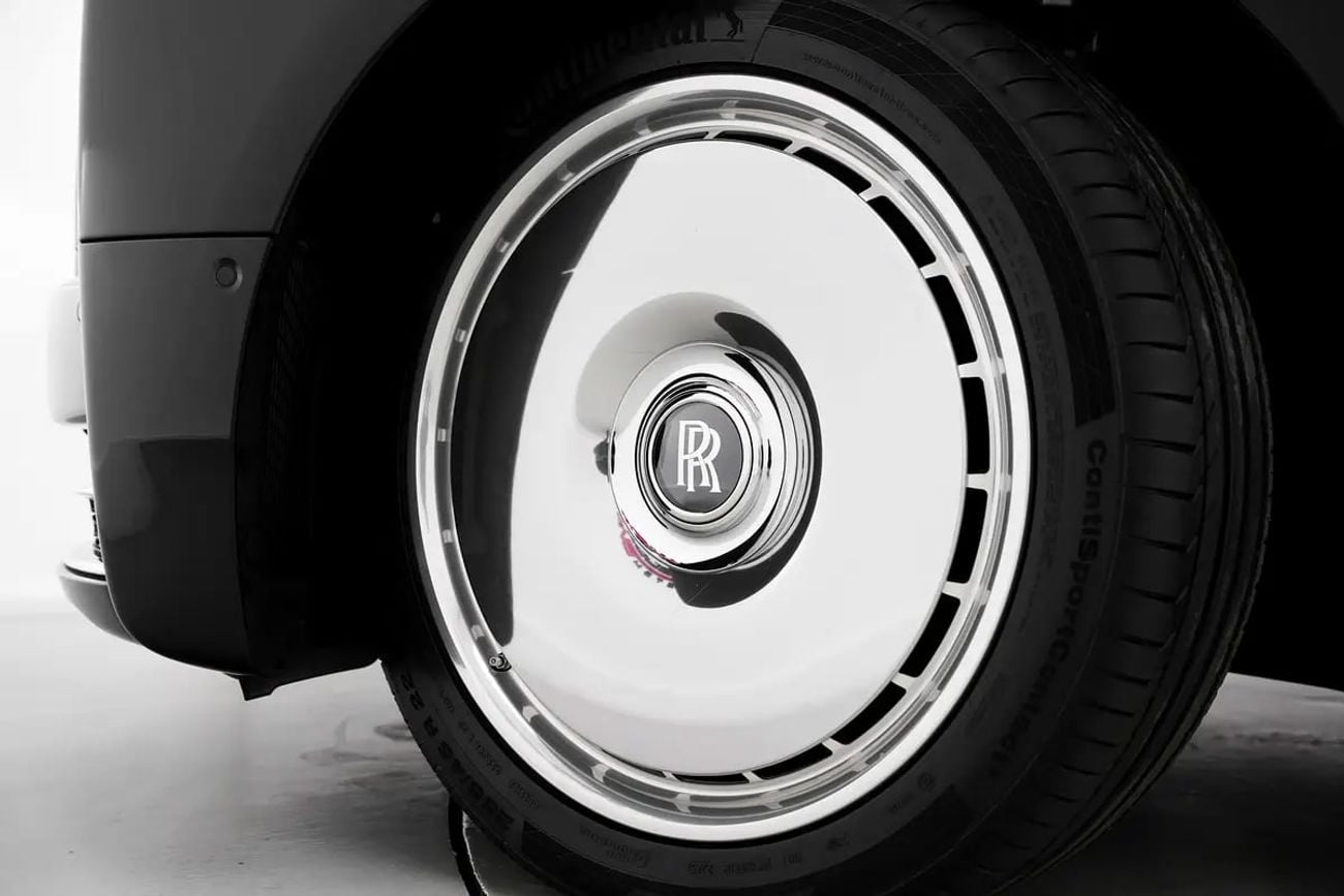 Rolls-Royce Phantom EWB WITH WARRANTY AND SERVICE CONTRACT