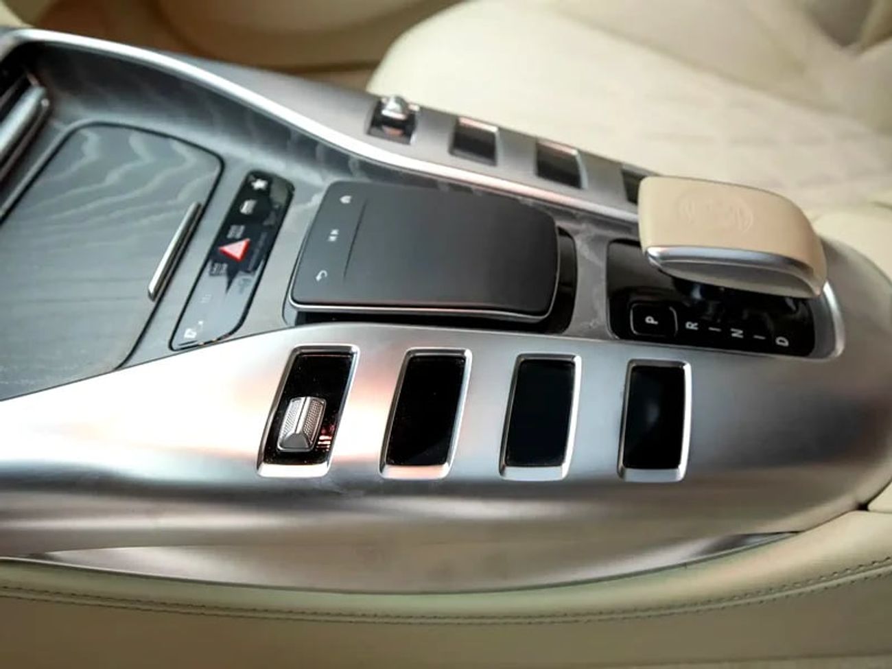 مرسيدس بنز ايه ام جي جي تي 53