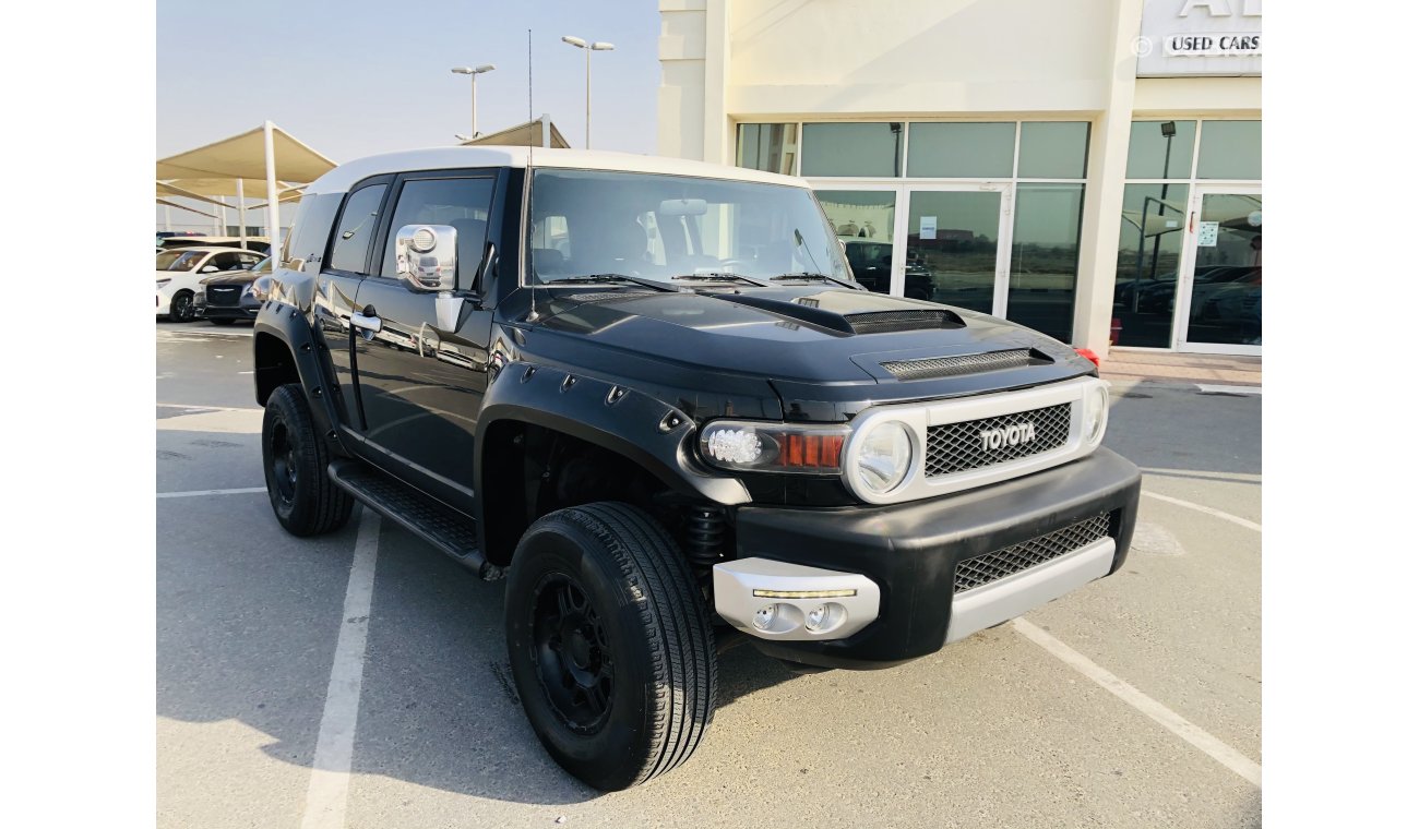 Toyota FJ Cruiser Toyota FG cruser gcc full Option original paint good condition