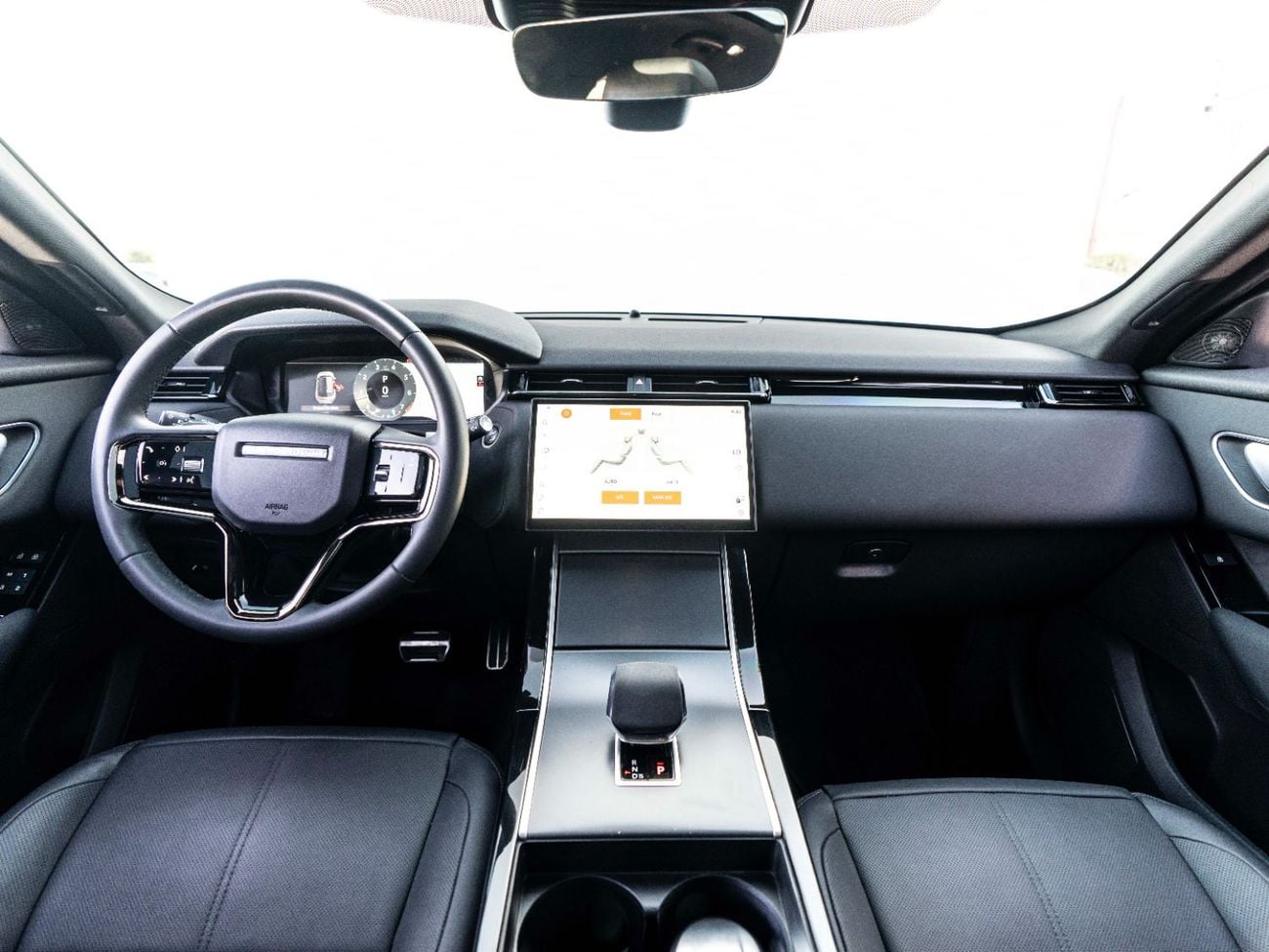 Land Rover Range Rover Velar R-DYNAMIC SE