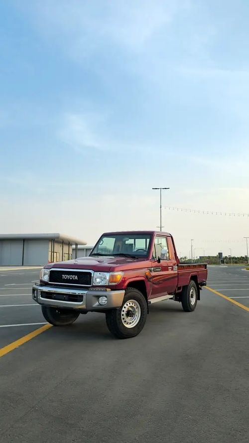 Toyota Land Cruiser 70 LC79 LX GCC Specs