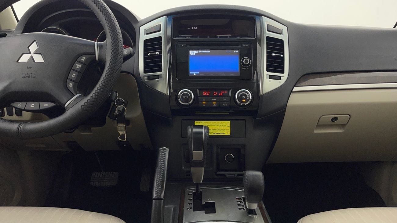 ميتسوبيشي باجيرو GLS MID 3 | بدون دفعة مقدمة | اختبار القيادة في المنزل