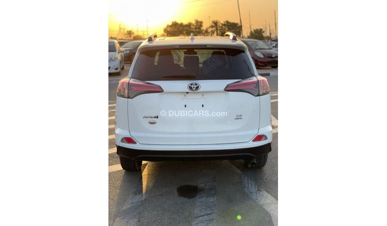 Toyota RAV4 2017 TOYOTA RAV4 LE / AWD / MID OPTION