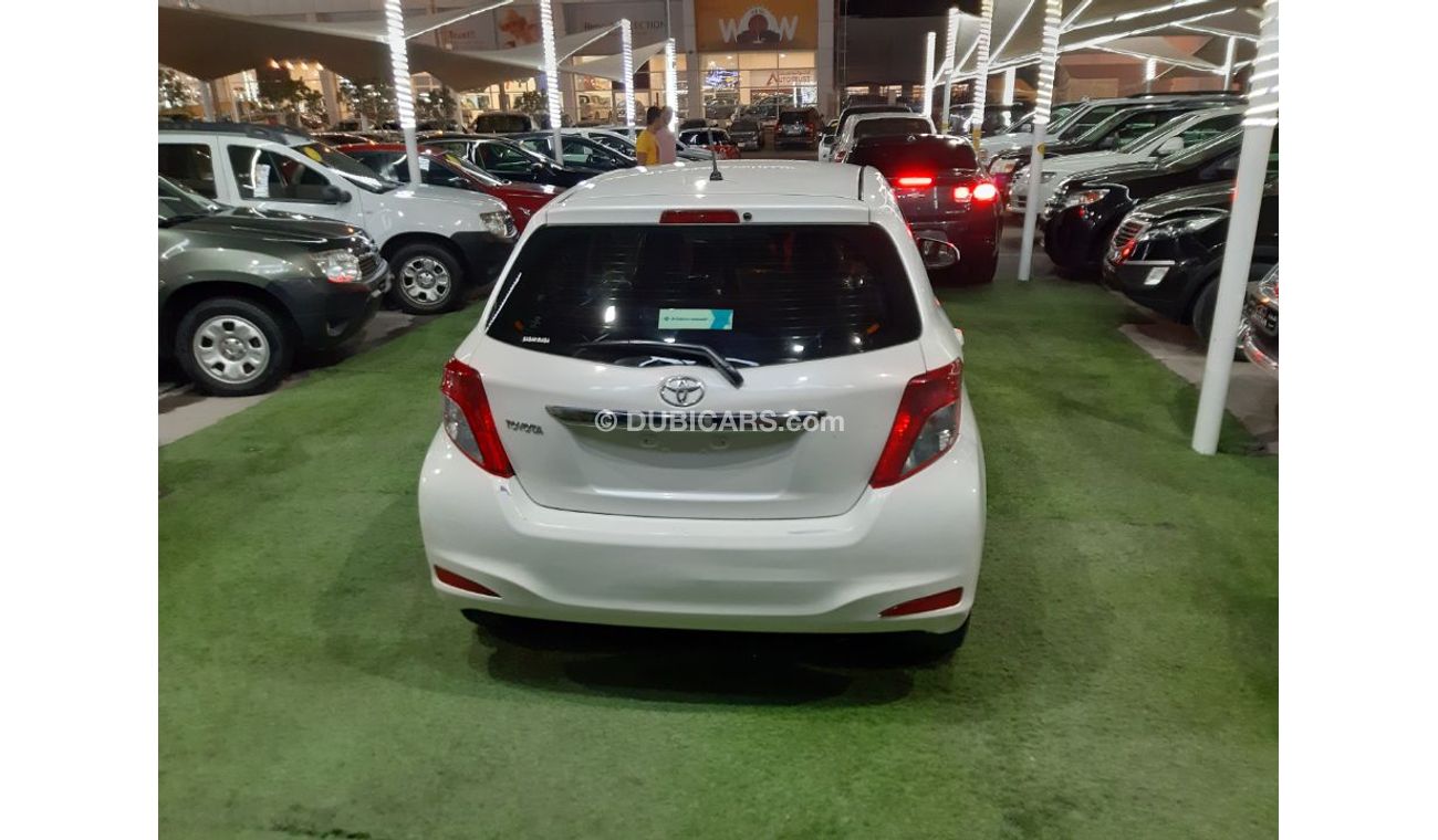 تويوتا يارس ٢٠١٤ خليجي ممتازه جدا لاتحتاج لاى مصاريف
