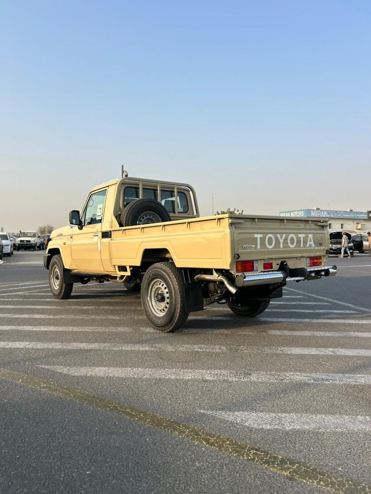 Toyota Land Cruiser Pick Up Std 4.0L Single Cab Utility 4WD