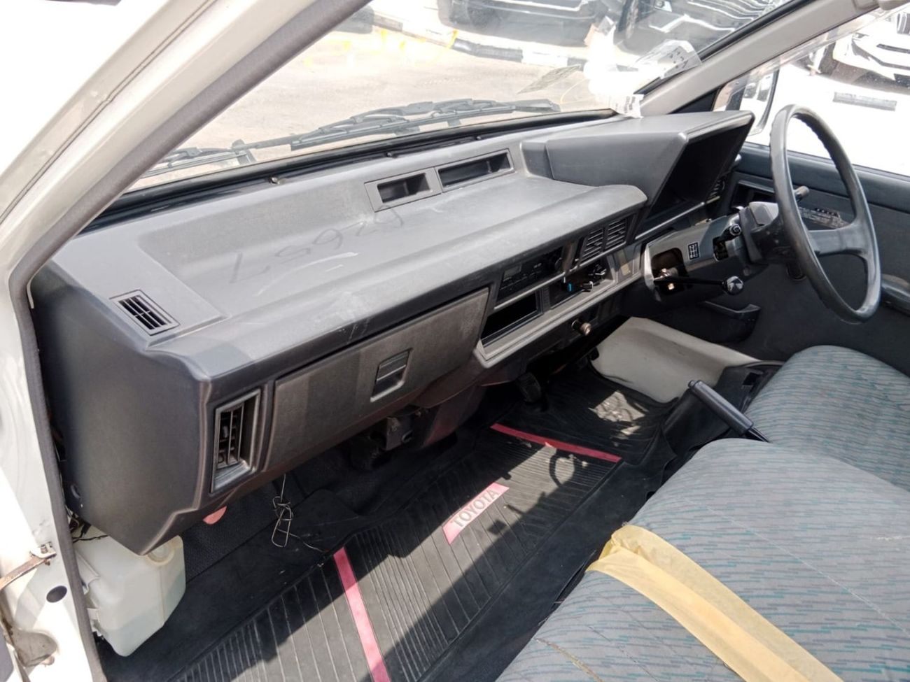 تويوتا تاوناس TOYOTA TOWNACE PICK UP RIGHT HAND DRIVE (PM1605)