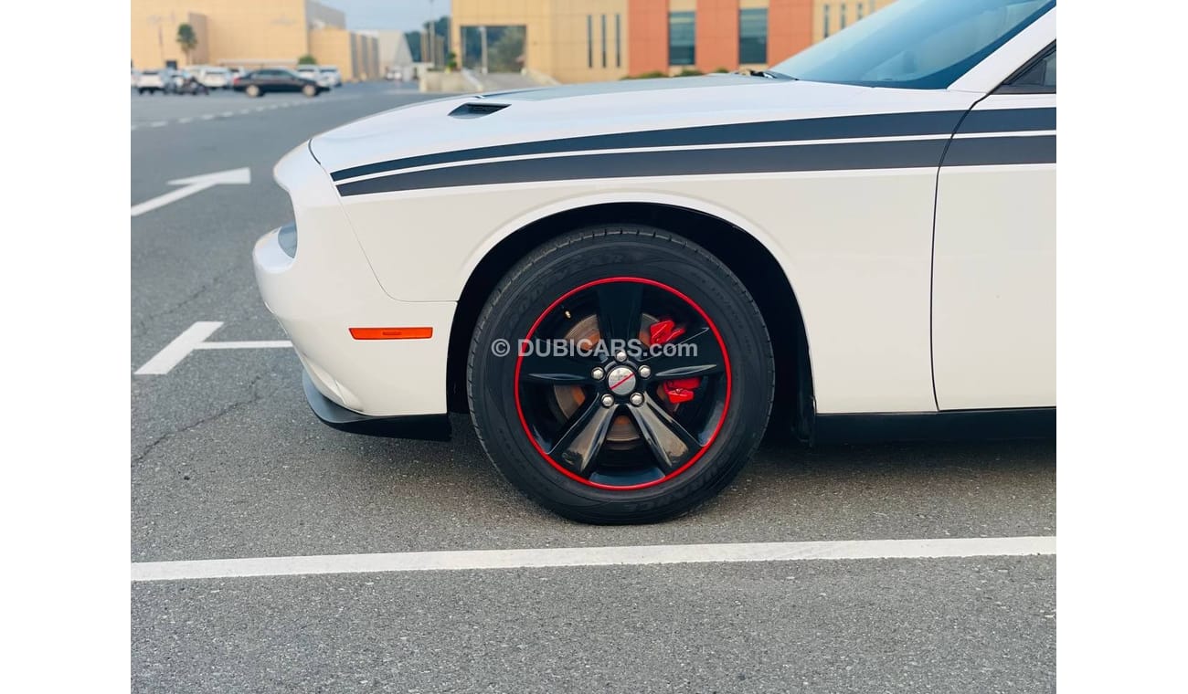 دودج تشالينجر SXT