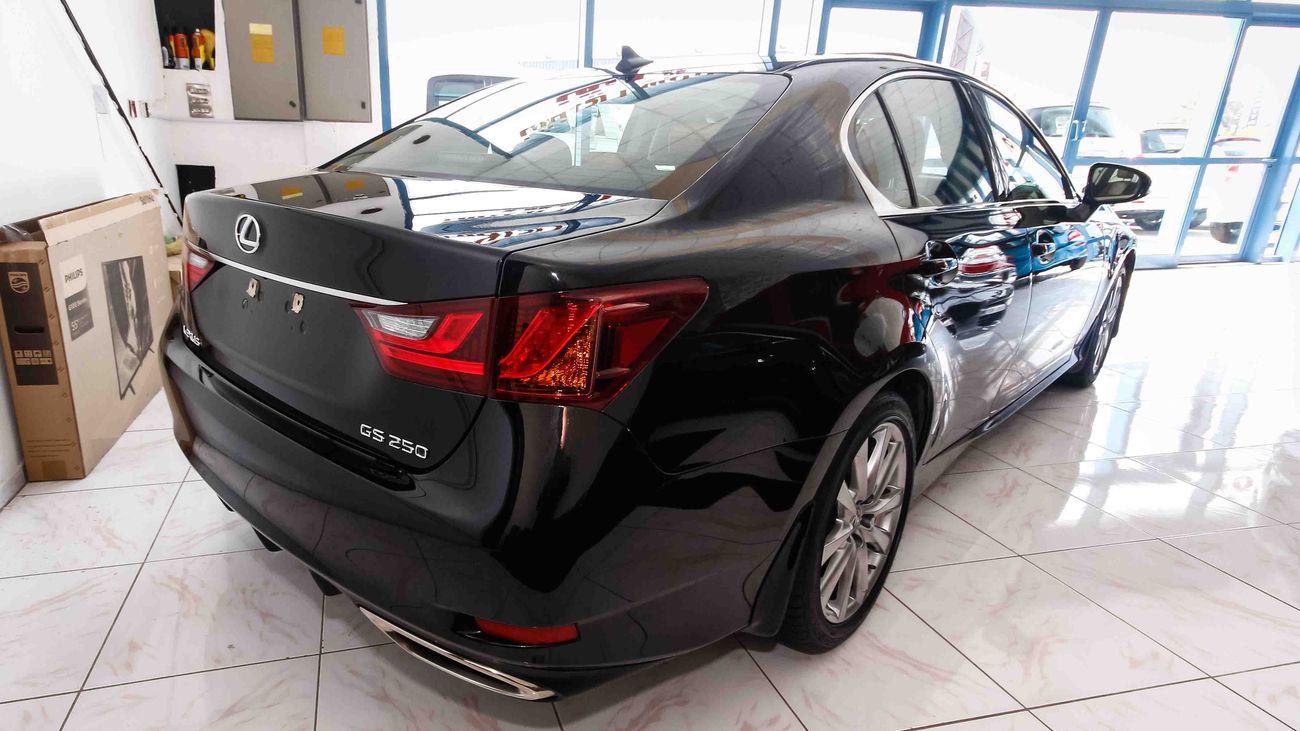 Lexus GS250