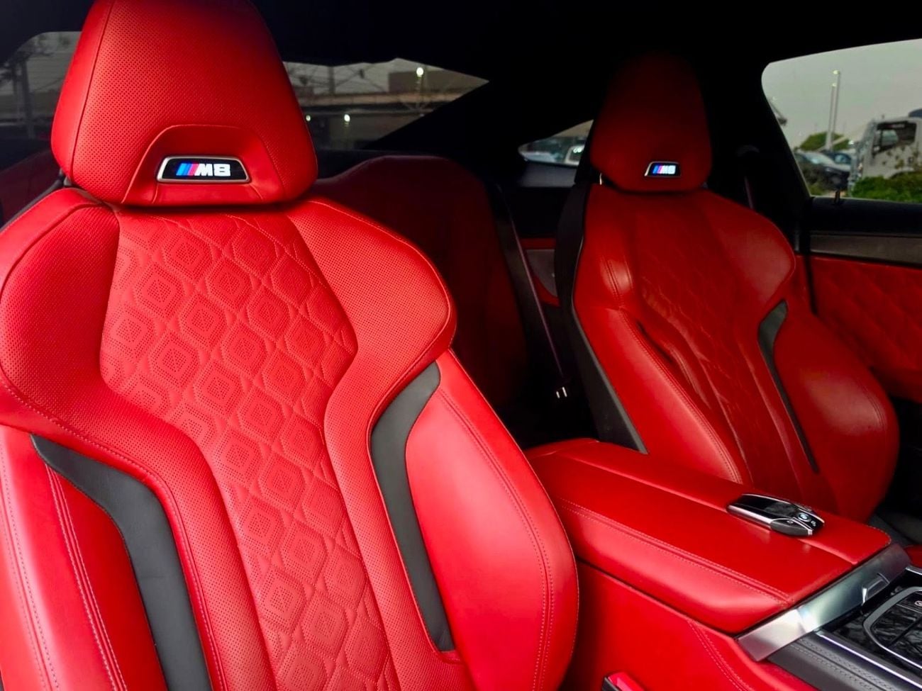 BMW M8 M COMPETITION