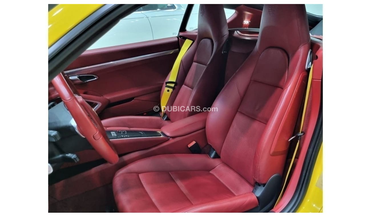 Porsche 718 Cayman Std PORSCHE CAYMAN 2015 GCC IN BEAUTIFUL SHAPE WITH FULL PORSCHE SERVICE HISTO