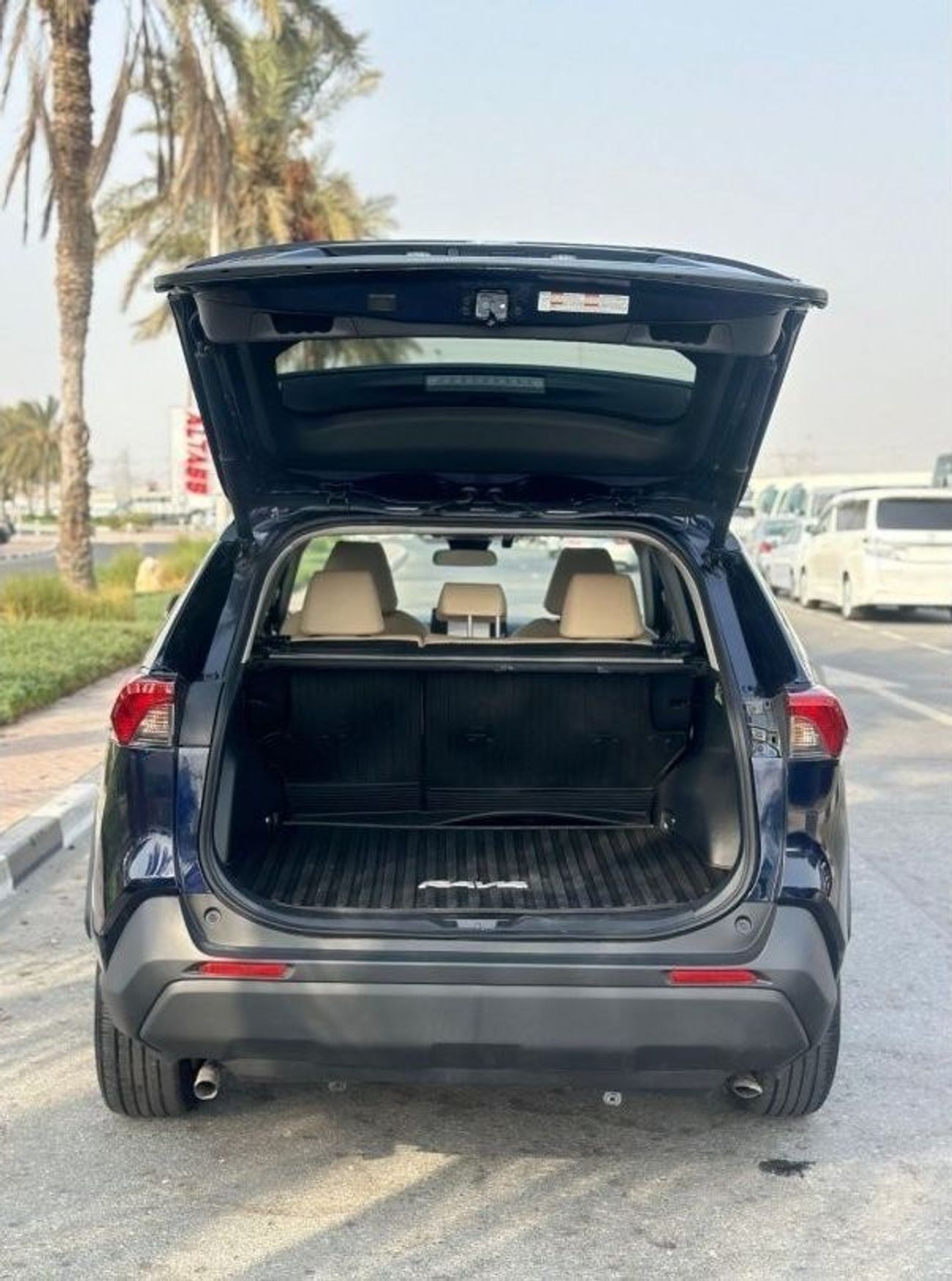 Toyota RAV4 hybrid Toyota Rav4 XLE 2020