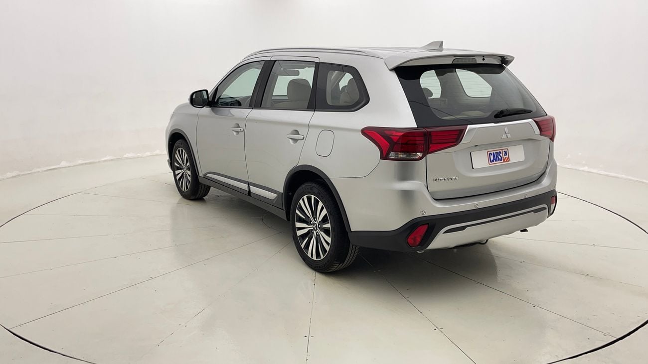 ميتسوبيشي آوتلاندر GLX MID LINE 2.4 | بدون دفعة مقدمة | اختبار القيادة في المنزل