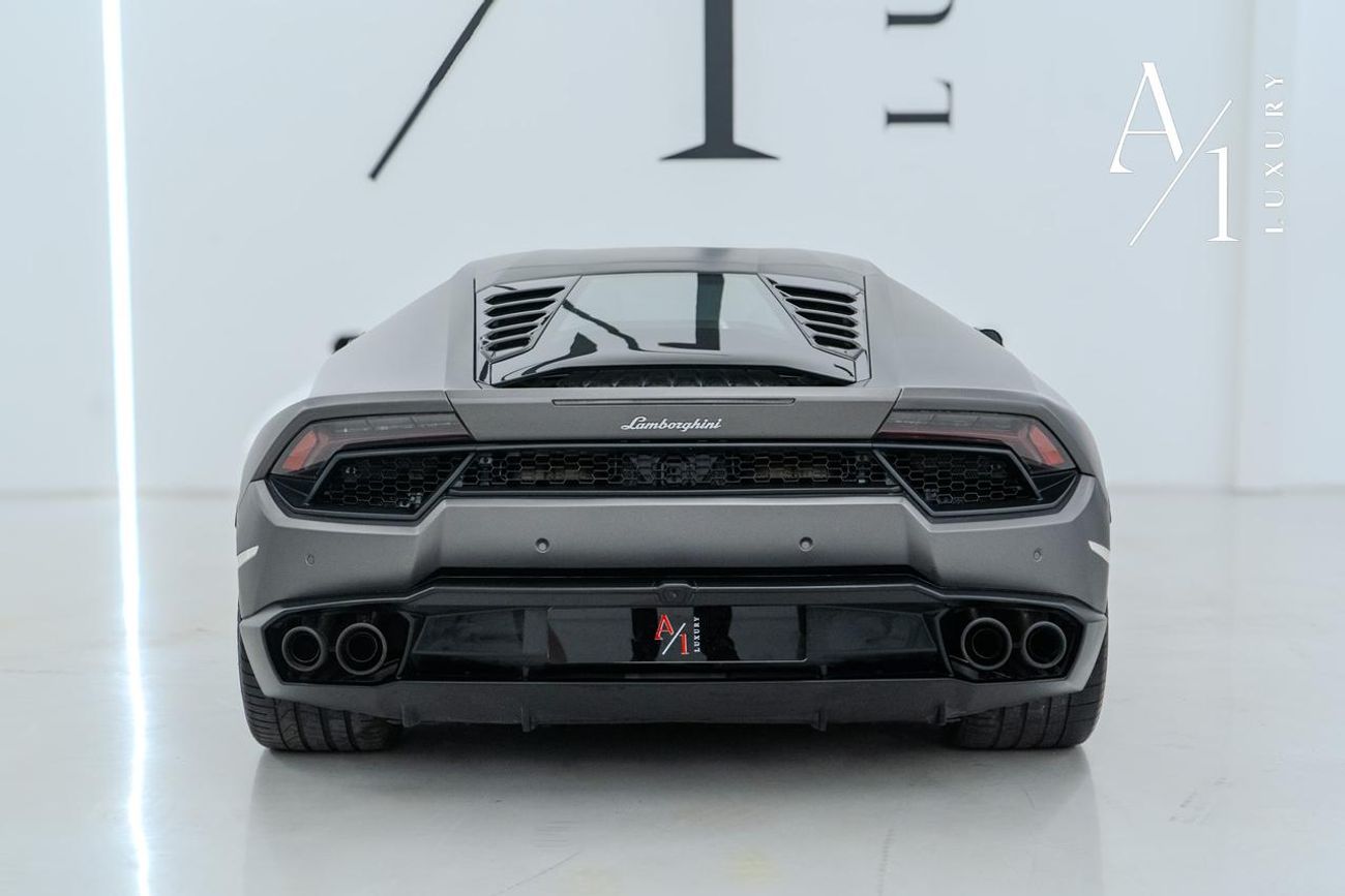 Lamborghini Huracan LP-580-2 2016 Lamborghini Huracan, Full Lamborghini Service History, Very Low Kms, GCC