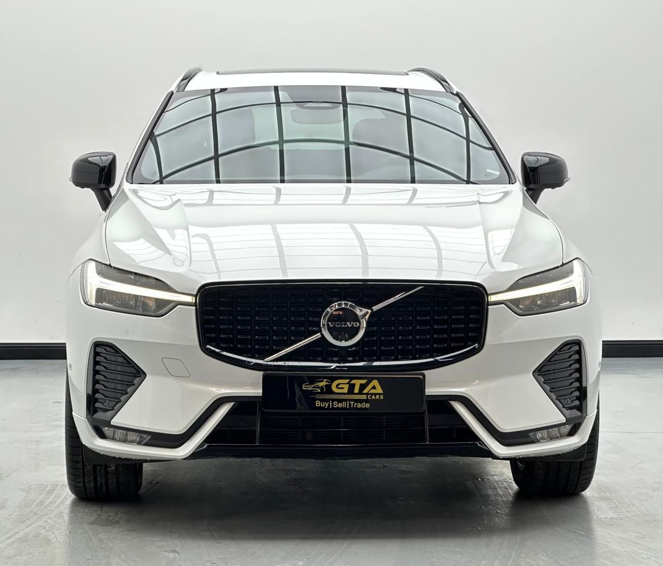 Volvo XC60 2023 Volvo XC60 B5 Ultimate Dark, 2027 Volvo Warranty, Volvo Service History, GCC