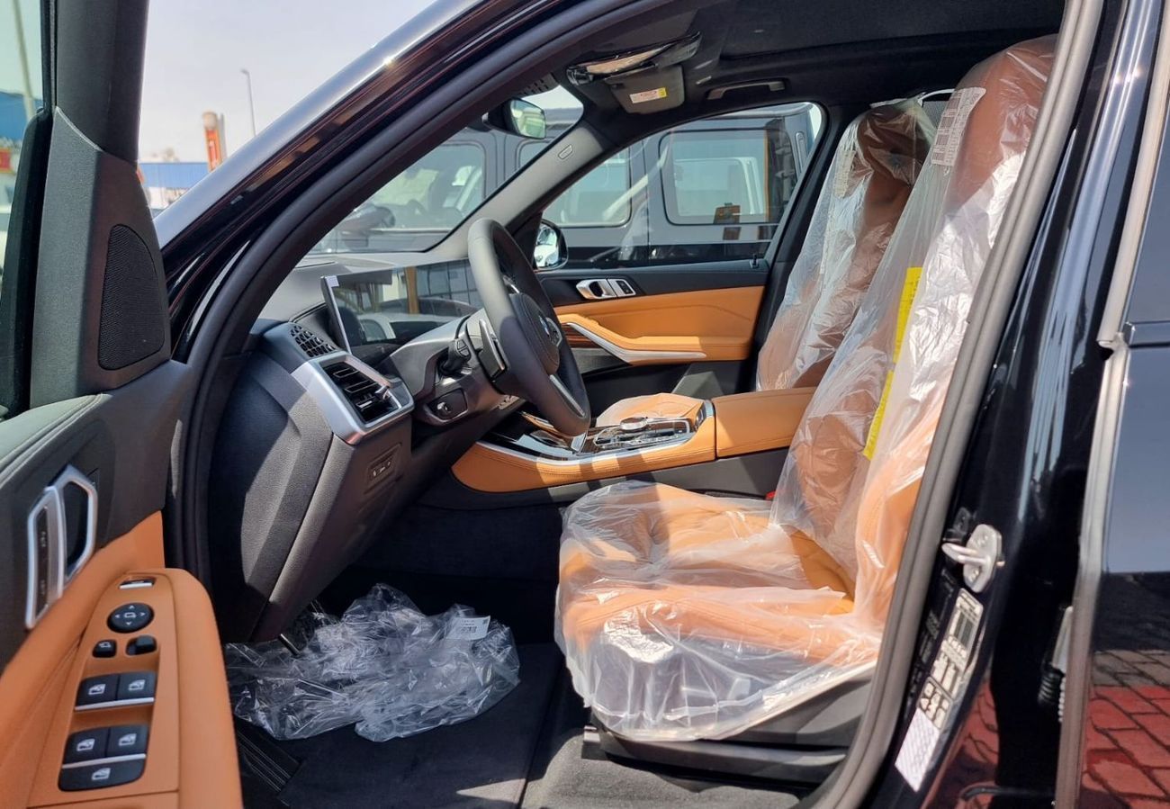 BMW X5 xDrive40i Luxury M Sport Package 3.0L xDrive 40i M Sport Under Warranty & Service 2025 GCC