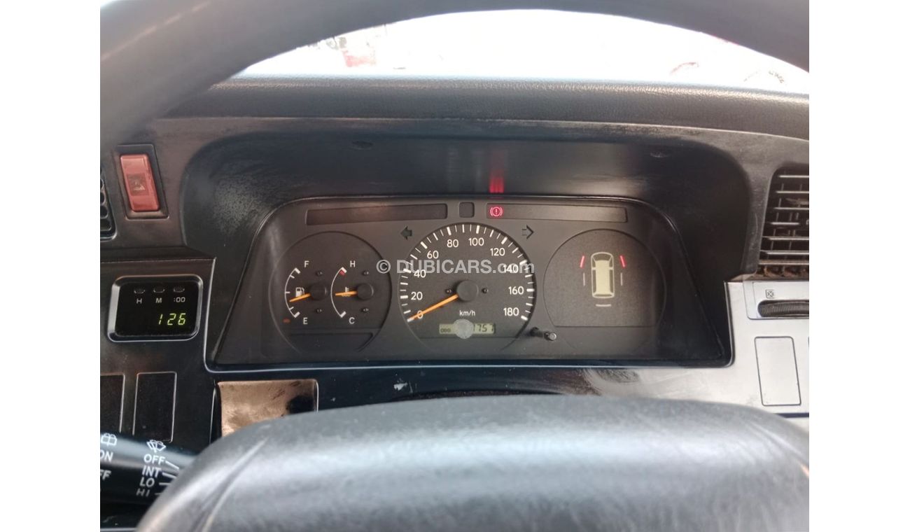 Toyota Hiace TOYOTA HIACE VAN RIGHT HAND DRIVE(PM13076)