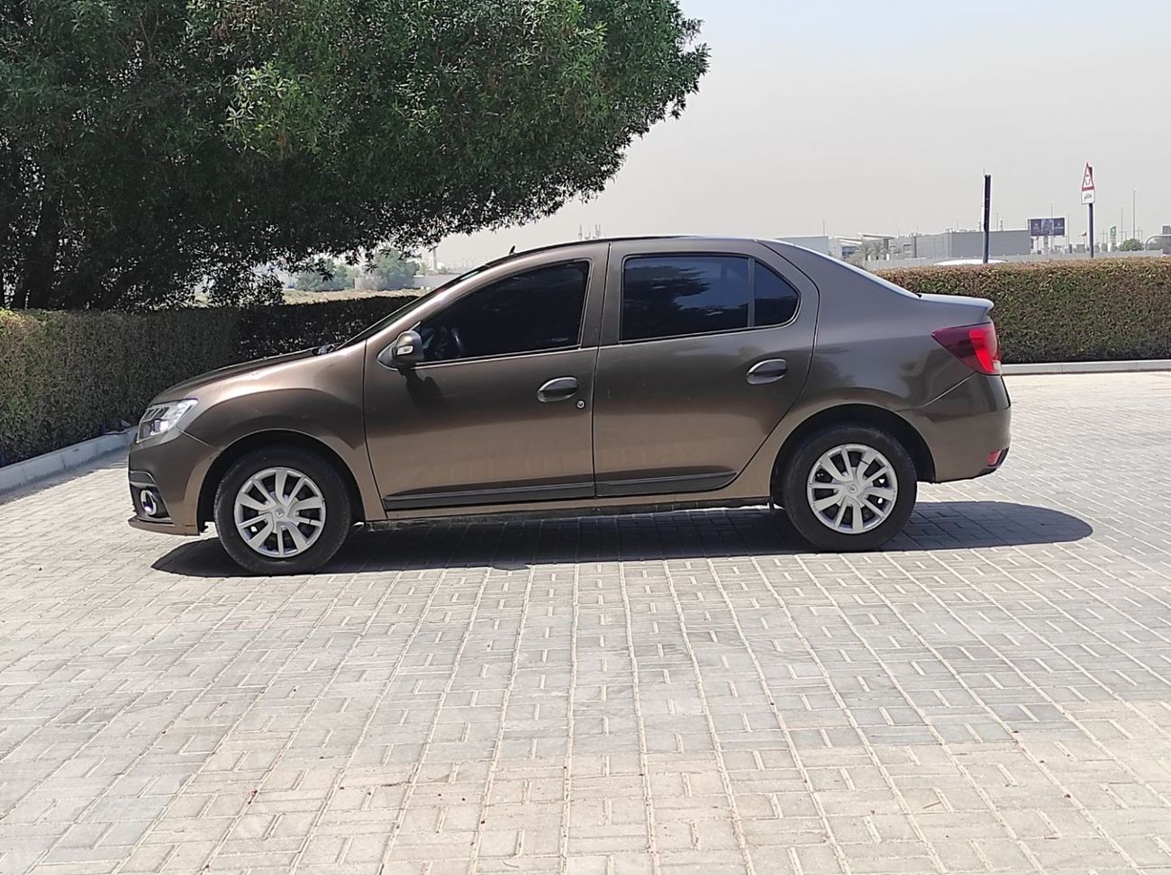 Renault Symbol Renault symbol 2020 Gcc full automatic