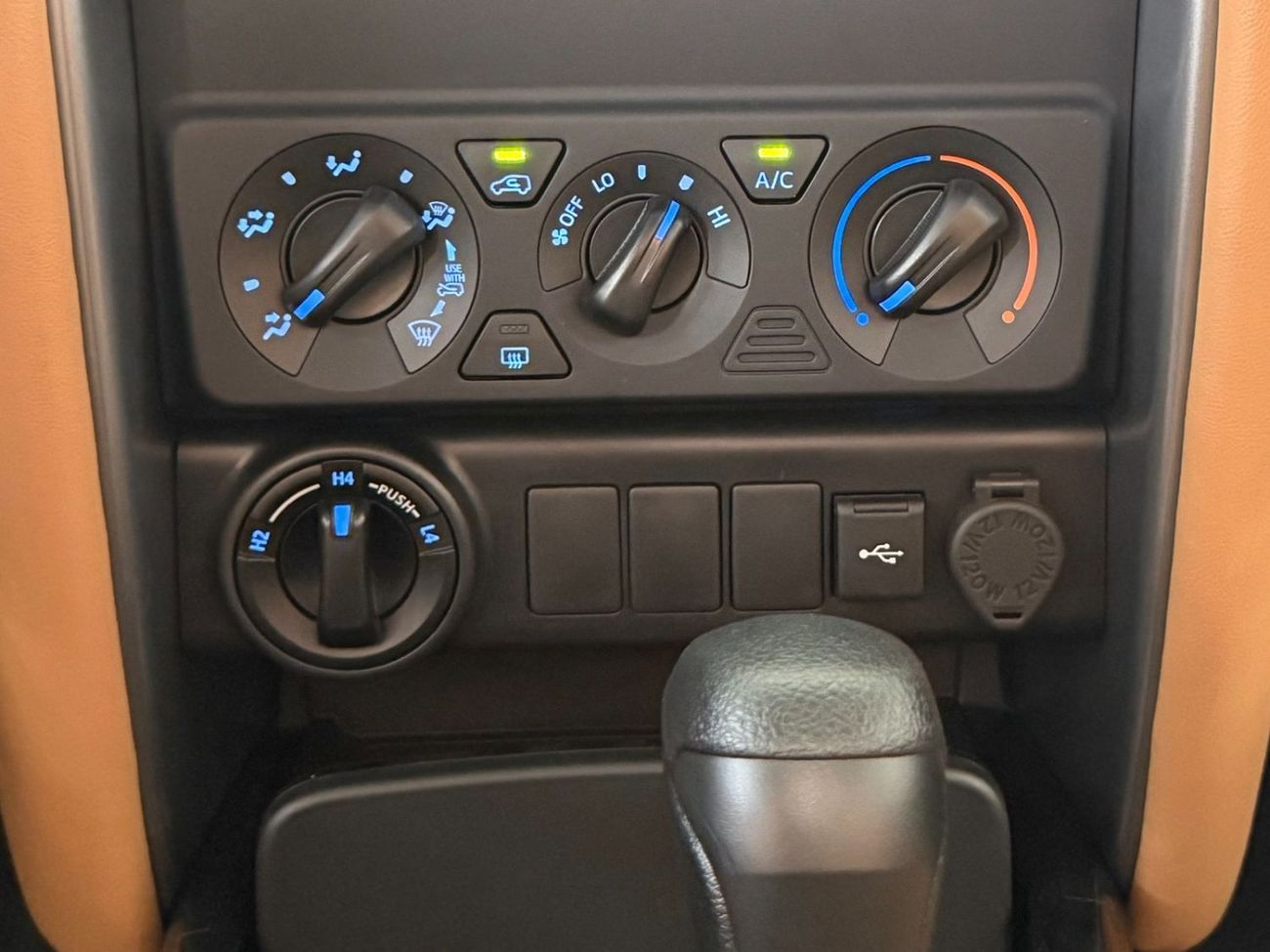 Toyota Fortuner 2.7 4X4 AUTOMATIC **EXPORT ONLY**التصدير فقط خارج الخليج**