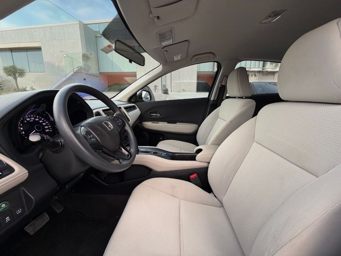 هوندا HRV AED 640 P.M | 0% DOWN PAYMENT | HONDA HR-V | 1.8L I4 | 2020 | GCC SPECS