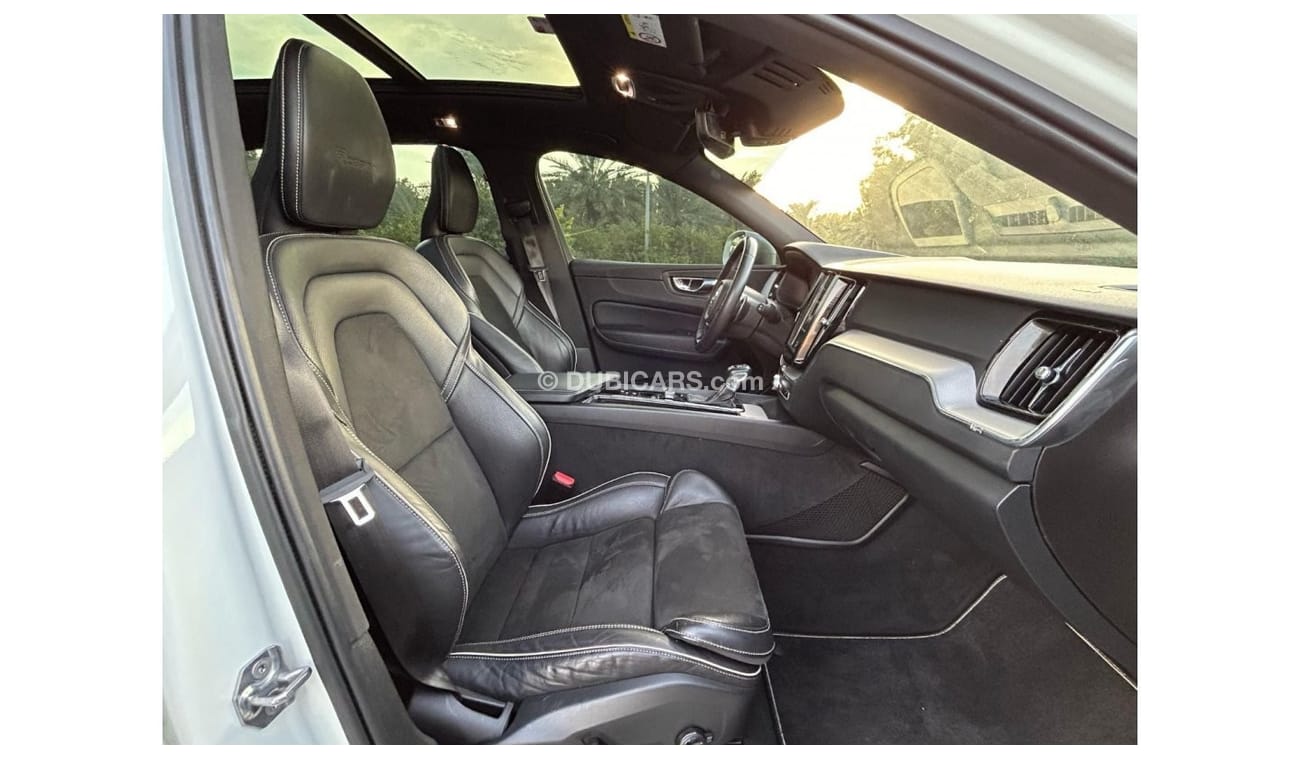 Volvo XC60 R Design XC-60 T5 R-DESIGN 2019 GCC // ORGINAL PAINT // FSH // UNDER WARRANTY // 2KEYS