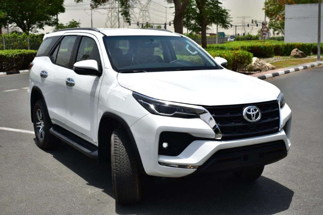 تويوتا فورتونر 2025 MODEL TOYOTA FORTUNER GXR LIMITED  2.7L PETROL 4WD 7 SEATER AUTOMATIC