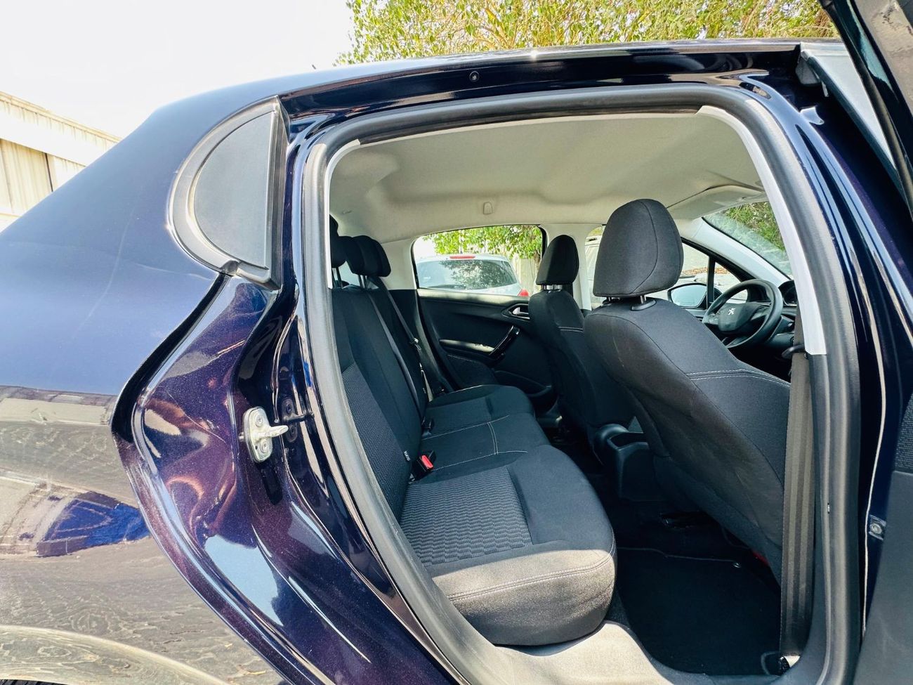 Peugeot 208 Active Plus AED 420 PM | PEUGEOT 208 2019 | GCC SPECS | 5 DOOR HATCHBACK | MINT CONDITION