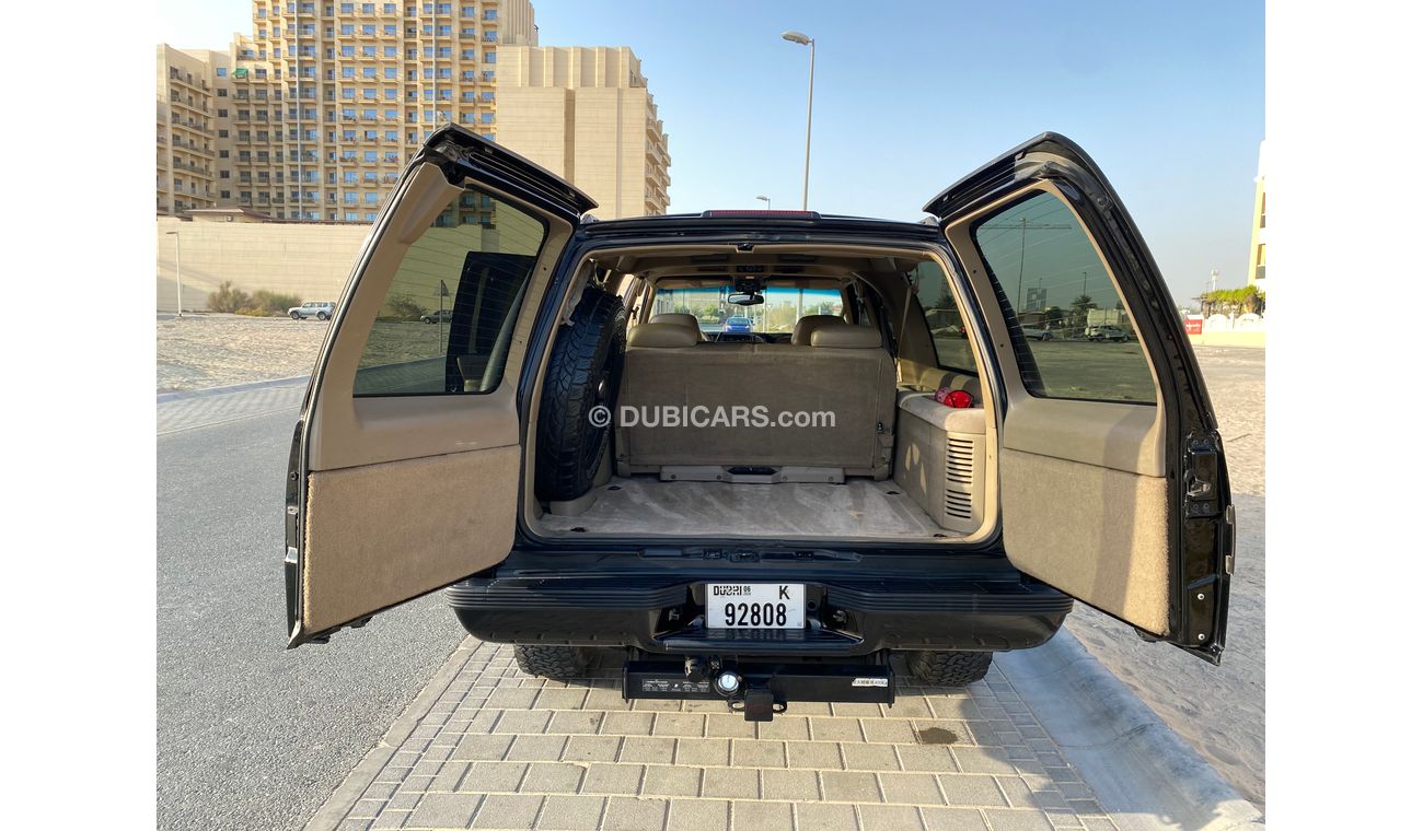 Chevrolet Suburban 1500 LT 4x4