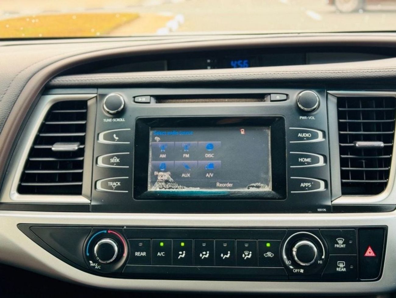 تويوتا كلوجير Toyota Kluger RHD