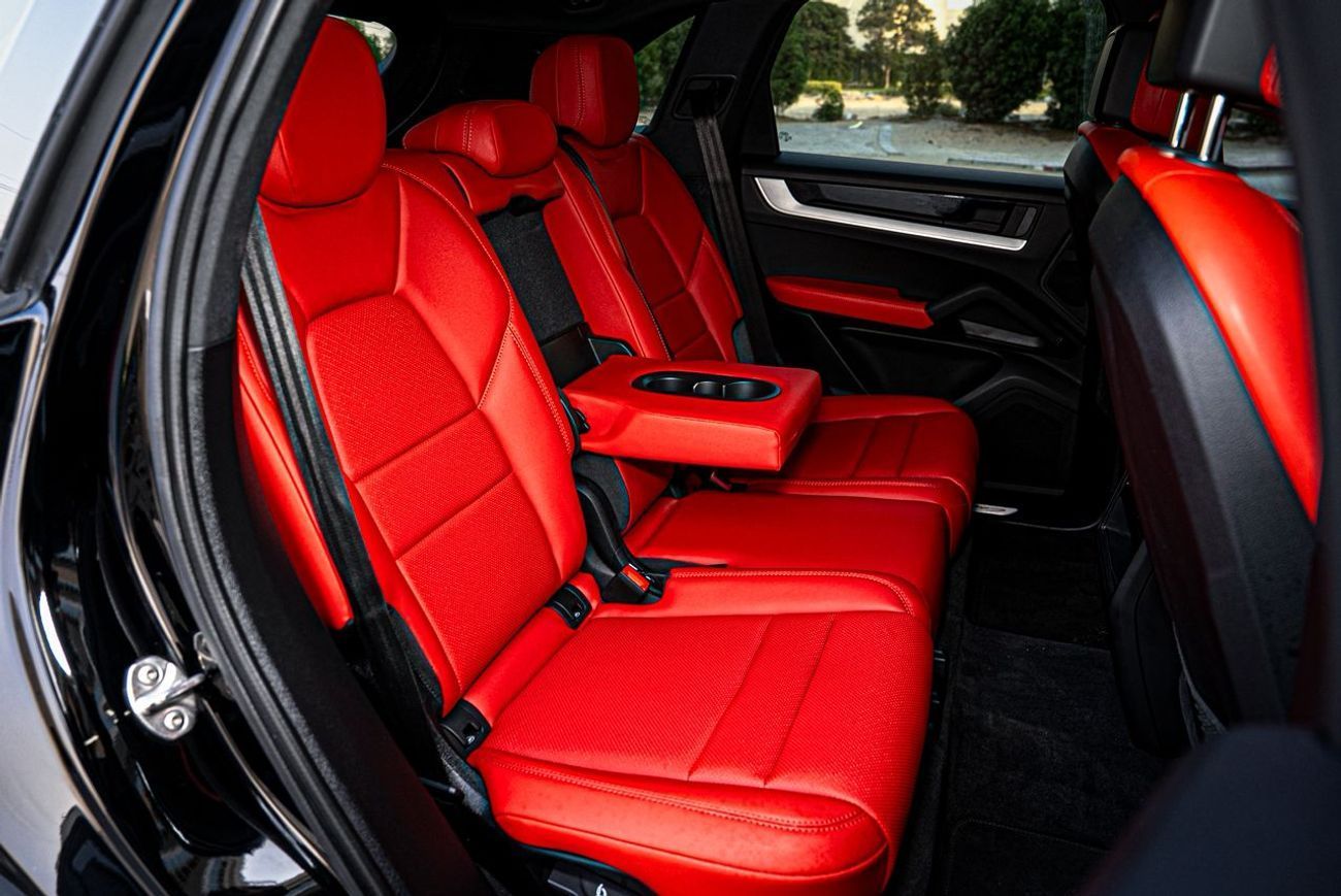 بورش كايان Base