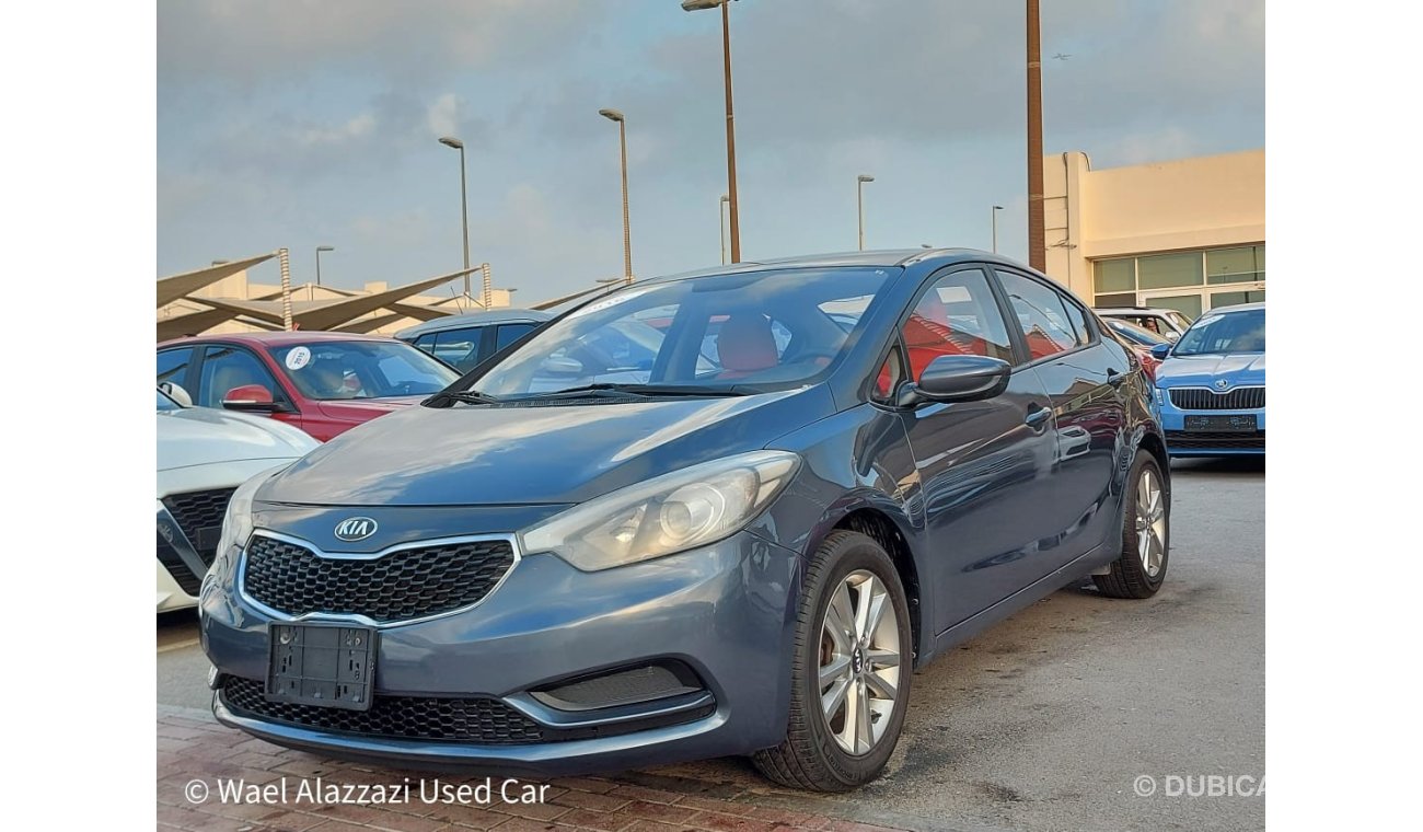 Kia Cerato Kia Cerato 2016 blue 1.6 cc GCC, absolutely without accidents, very clean inside and out, do not com