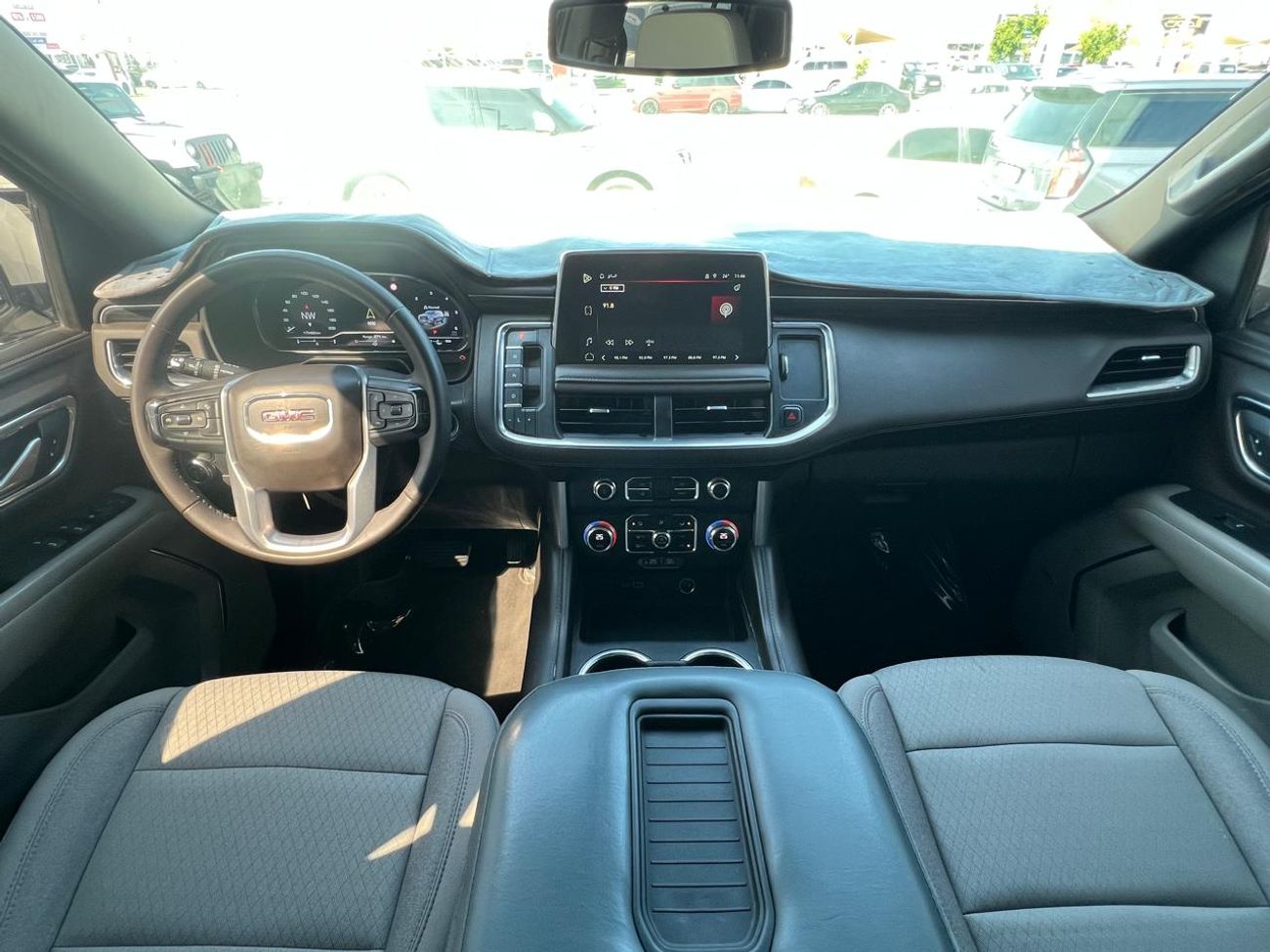 GMC Yukon GMC YUKON 2023 5.3 V8 SLT (AWD)