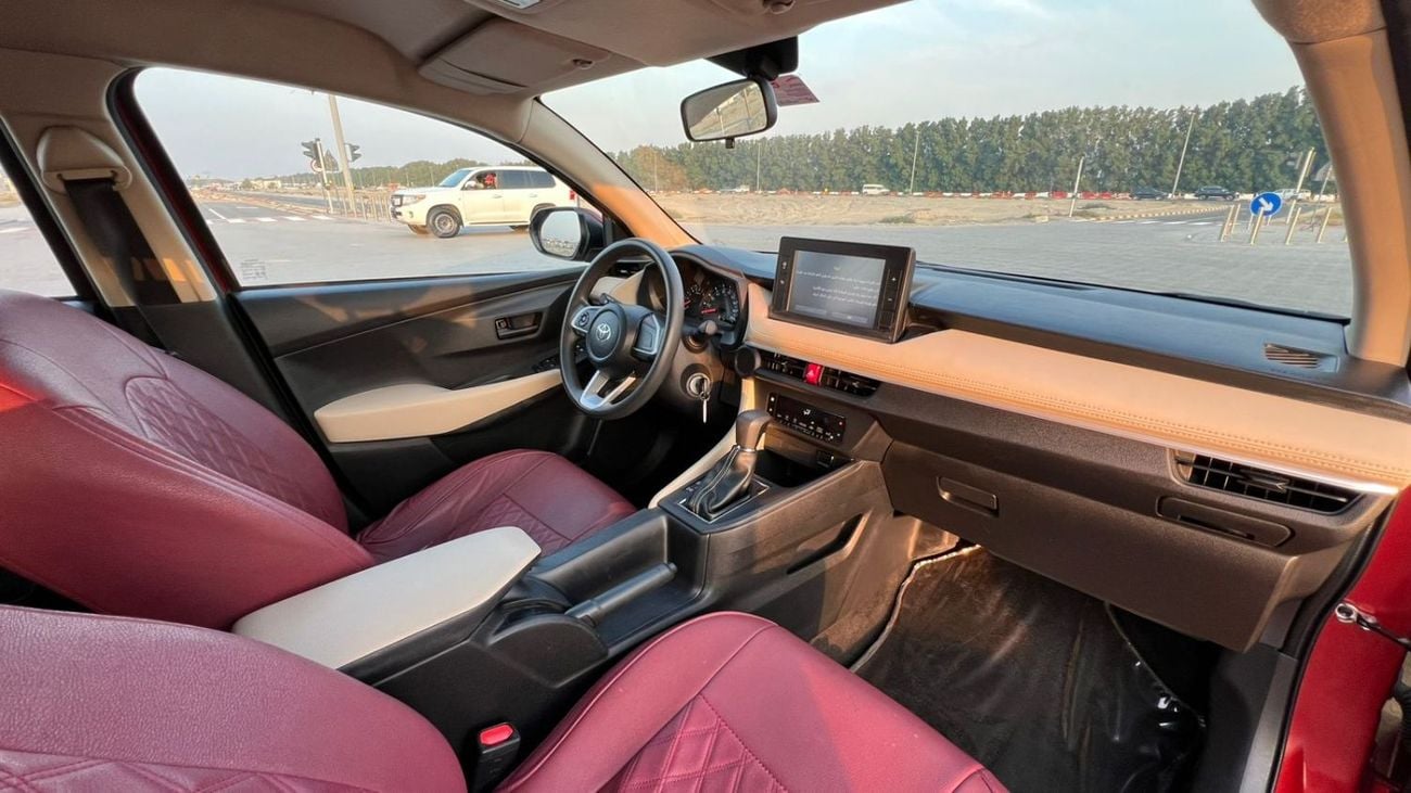 تويوتا يارس 1.5L E