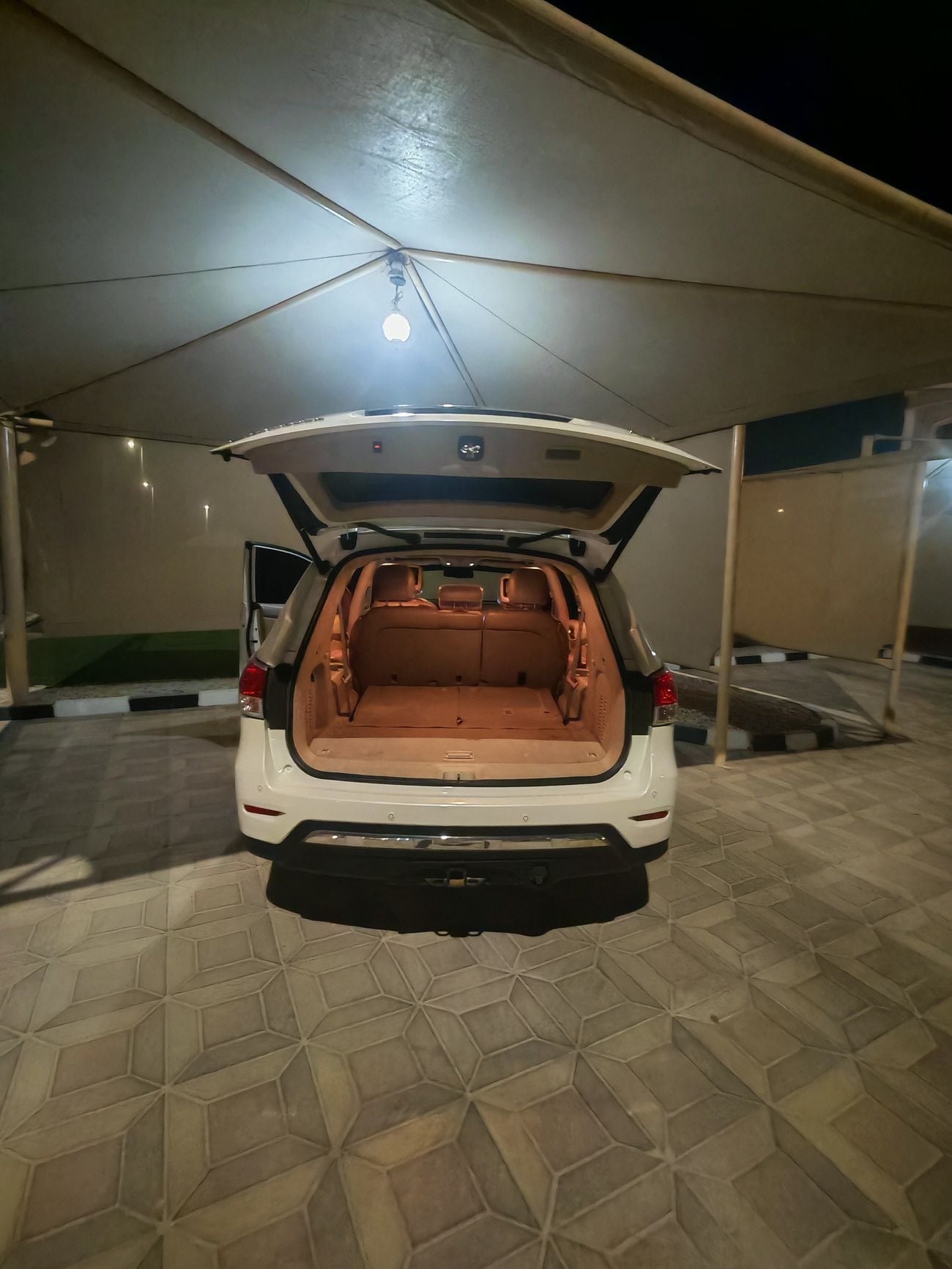 Nissan Pathfinder SV