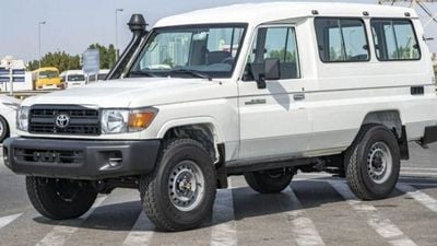 Toyota Land Cruiser 70 LC 78 HARDTOP 2.8L MT LAND CRUISER HARDTOP 3DOOR 4.2L V6 DIESEL