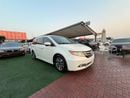 Honda Odyssey TOURING fully loaded in showroom condition
