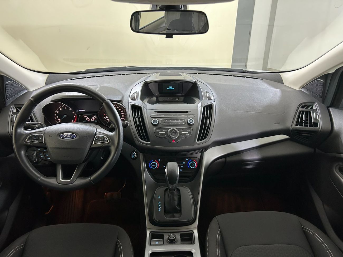 Ford Escape S E1020 / AL TAYER MOTORS AL QOUZ SHOWROOM