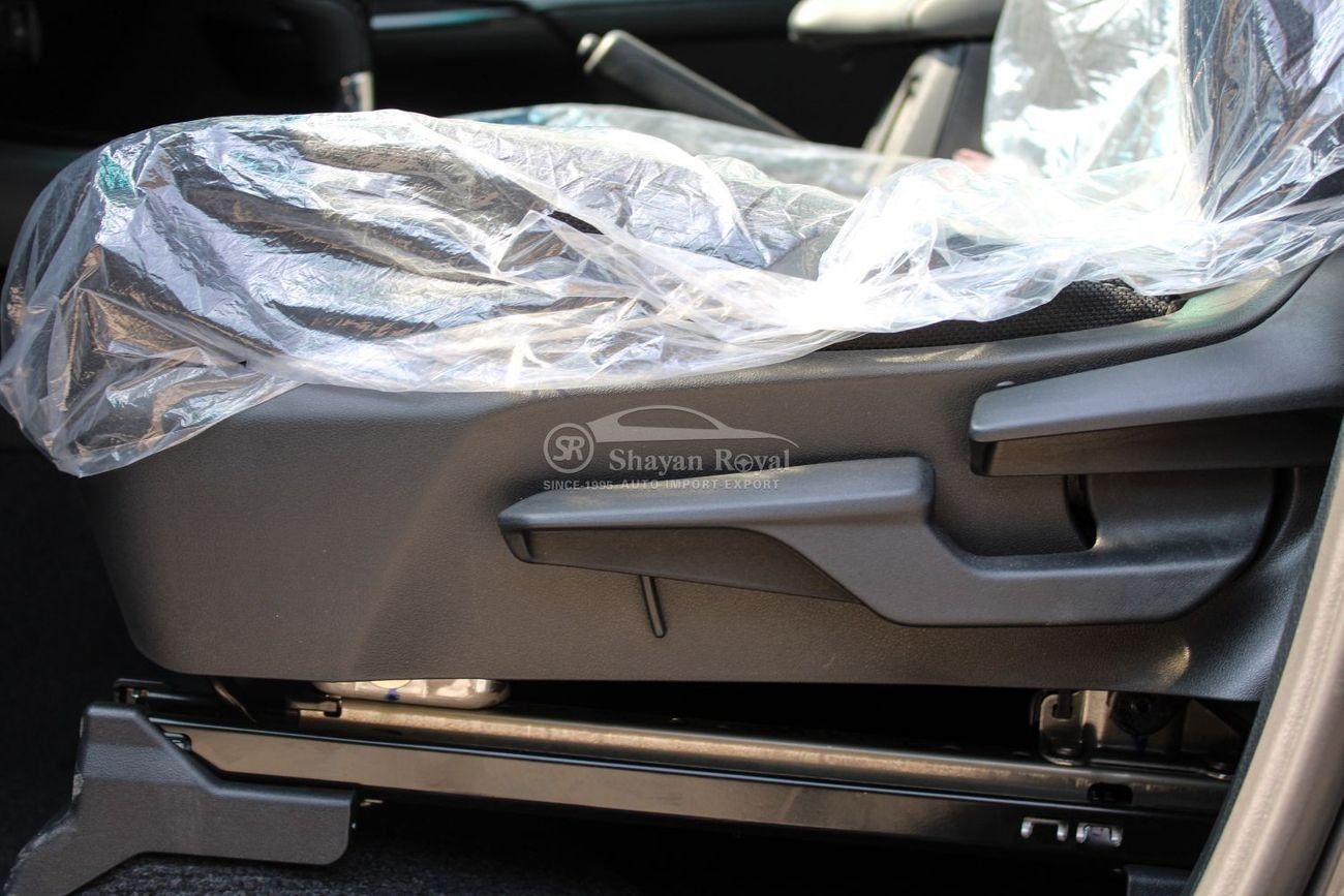 Toyota Hilux LHD 4.0L PETROL V6 4X4 DC ADVENTURE EXCLUSIVE AT 2025MY