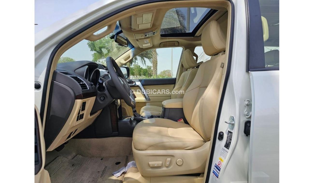 Toyota Prado TOYOTA PRADO VXR 4.0 2017 GCC SINGLE OWNER IN MINT CONDITION