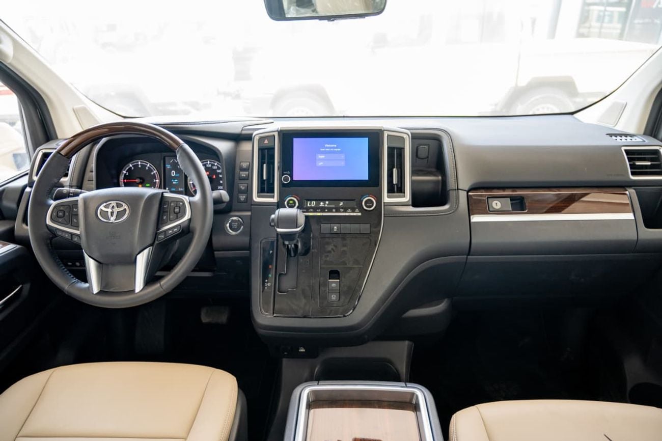 تويوتا جرافينا 2.8L DIESEL PREMIUM 2026 MODEL GCC SPECS
