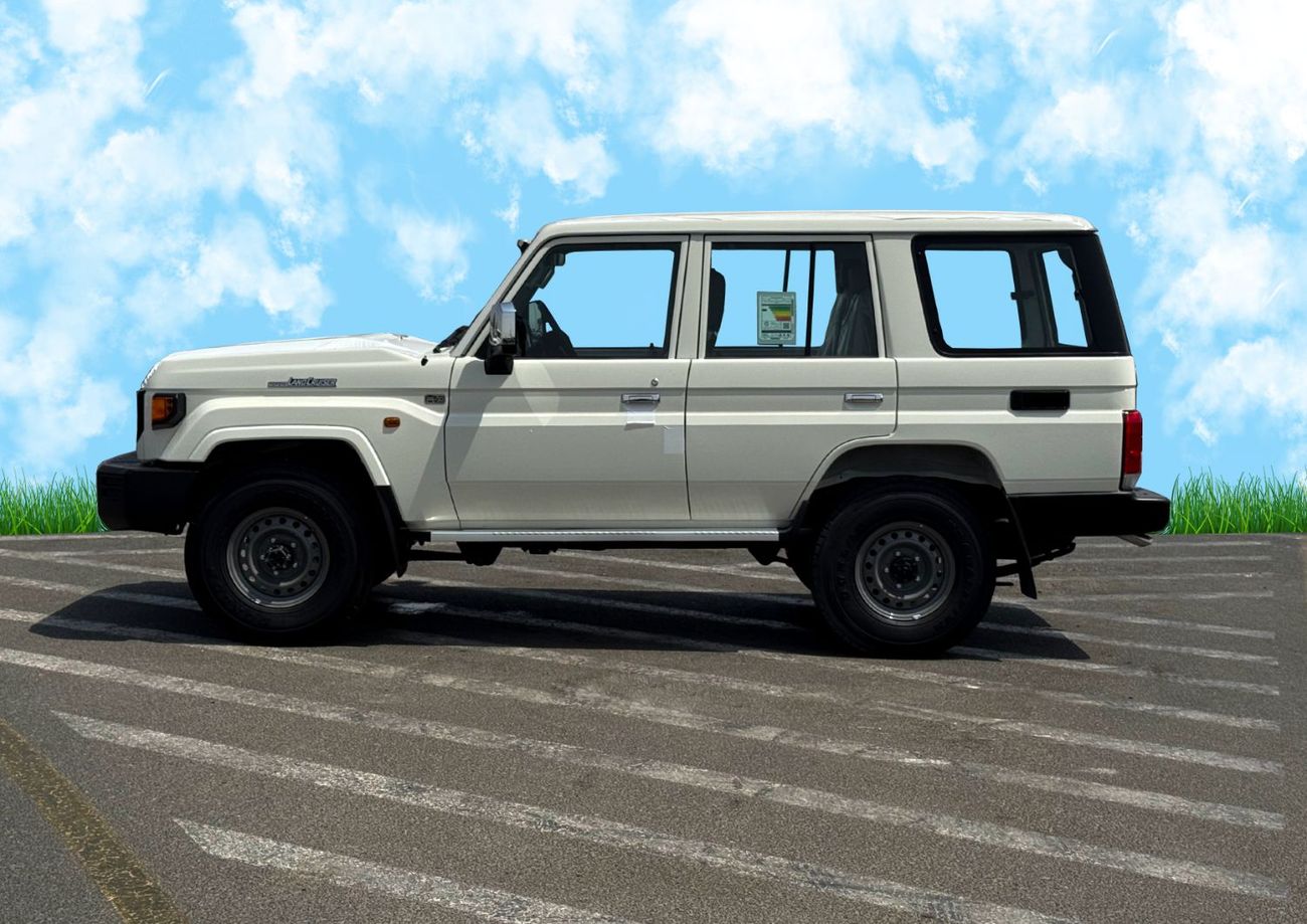 Toyota Land Cruiser 70 LAND CRUISER 76 2025 GCC HARDTOP 5 DOOR 2.8L