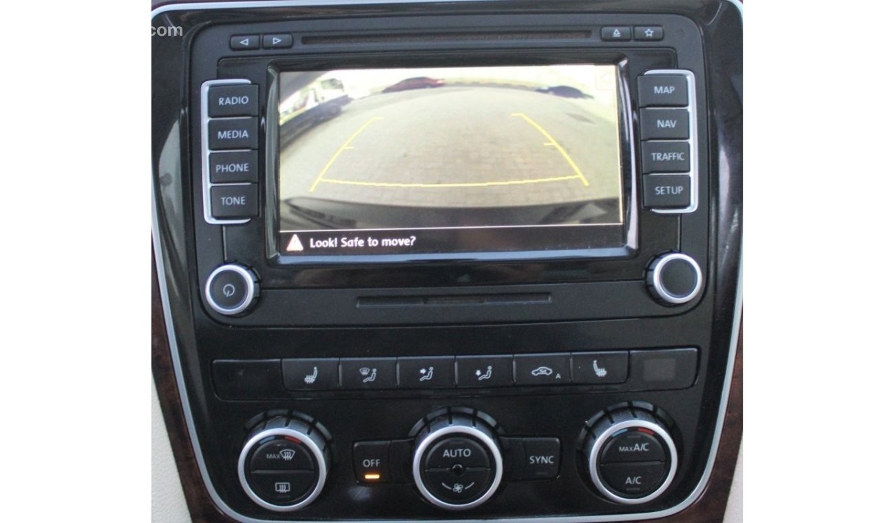 فولكس واجن باسات فلوكس فاجن باسات 2014 خليجي فل أوبشن رقم 1 بدون حوادث نظيفه جدا من الداخل والخارج